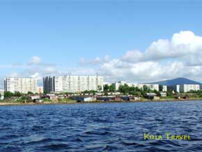 kolatravel bus excursion tour Kola Peninsula Tersky coast White sea Kandalaksha Umba touring-car Khibiny tundra mountains kirovsk