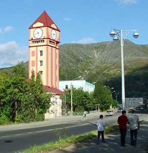 kolatravel bus excursion tour Kola Peninsula Tersky coast White sea Kandalaksha Umba touring-car Khibiny tundra mountains kirovsk